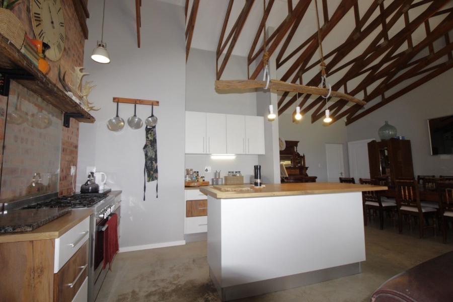 4 Bedroom Property for Sale in Paradise Beach Eastern Cape